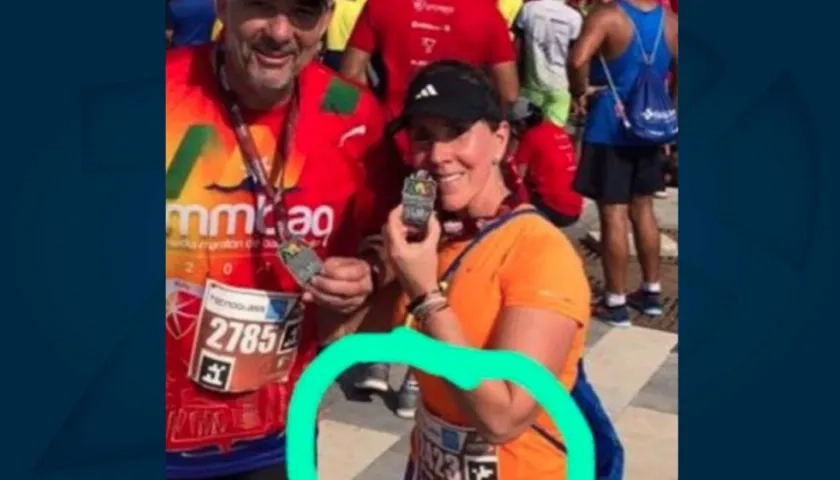 Mujer señalada de suplantar.