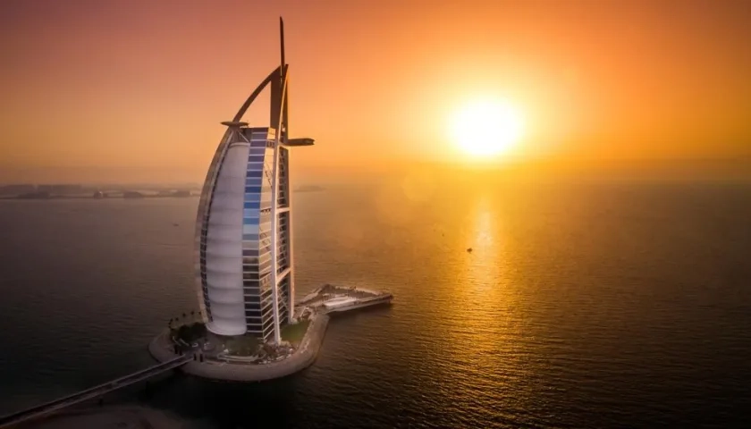 El hotel Burj Al Arab en Dubai.