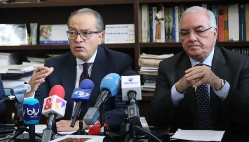 Procurador Fernando Carrillo y Contralor Edgardo Maya.