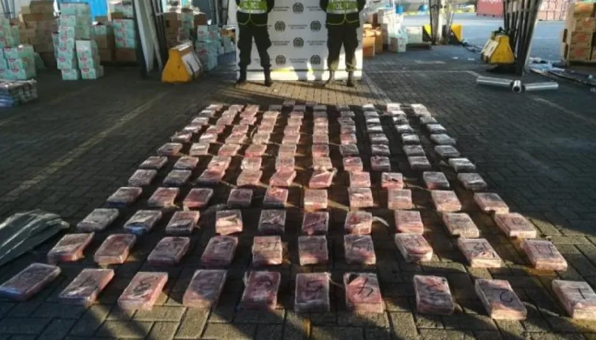 El alijo fue descubierto por agentes antinarcóticos.