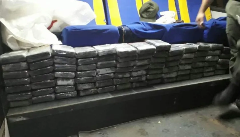 Esta fue la droga hallada en el bus.