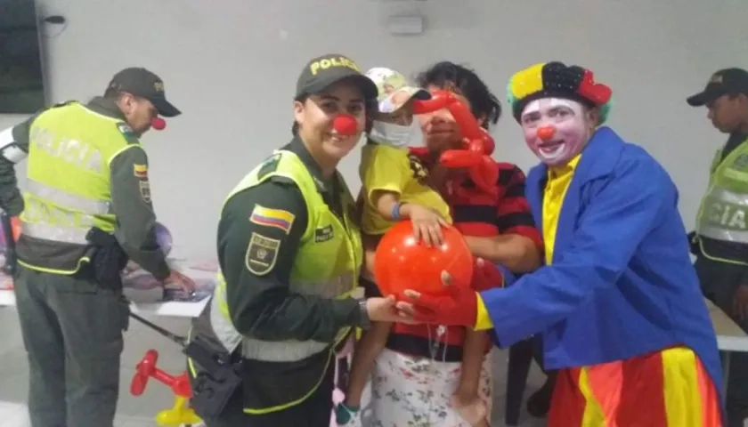 Los niños se divirtieron durante la actividad de la Policía.
