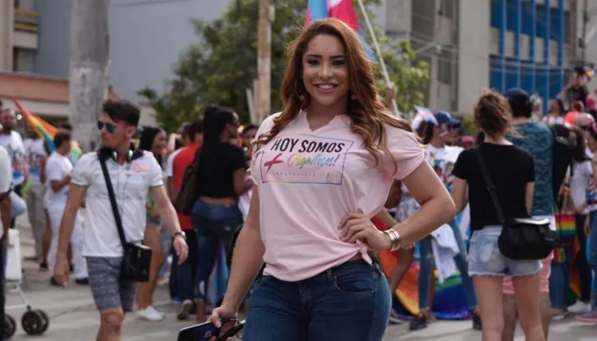 Linda Yepes, presentadora de T.V.