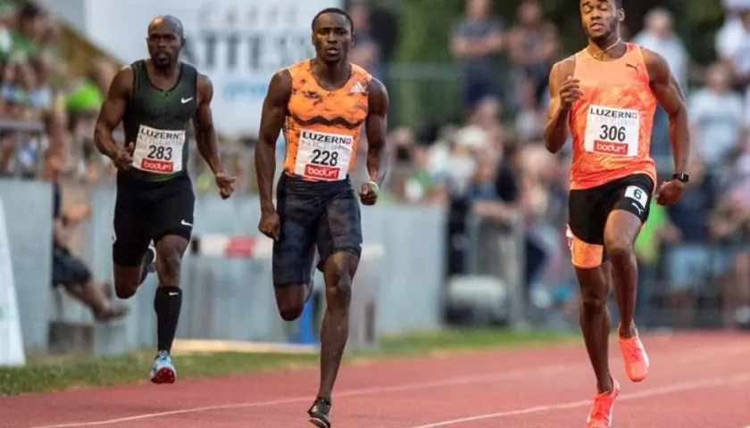 En el centro de la imagen, Alonso Edward, durante la Reunión Internacional de Atletismo en Lucerna (Suiza).