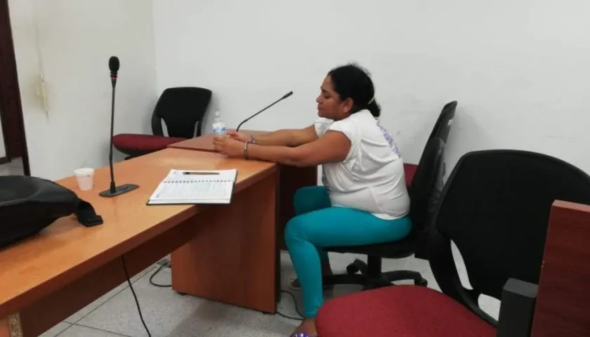 Angélica María Coronado durante la audiencia de solicitud de medida en la sala 5 del Centro de Servicios Judicial.