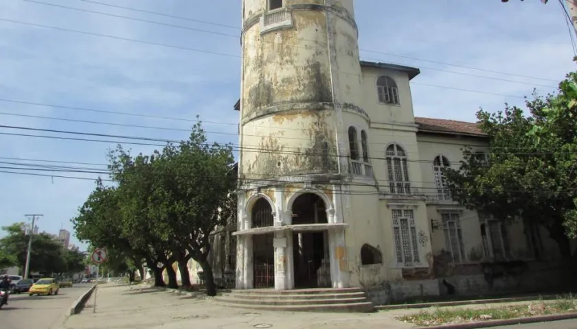 Colegio Barranquilla fue fundado el 20 de julio de 1908.