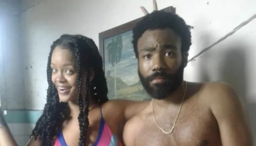 La cantante Rihanna y el actor y músico estadounidense Donald Glover en la grabación de su nuevo video musical.