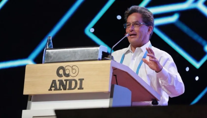 Alberto Carrasquilla, Ministro de Hacienda.