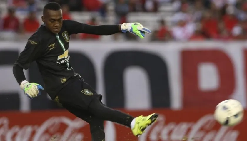 El portero colombiano Iván Arboleda. 