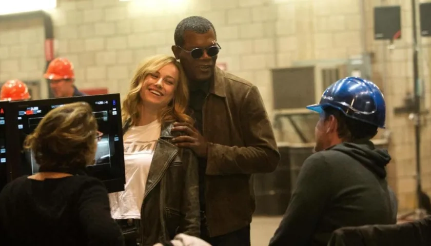 Brie Larson, en su papel de la Capitana Marvel, al lado de Samuel L. Jackson, quien interpreta a Nick Fury.