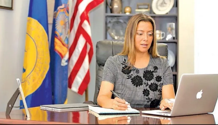 Mónica Martínez, la senadora de EE.UU. de origen salvadoreño.