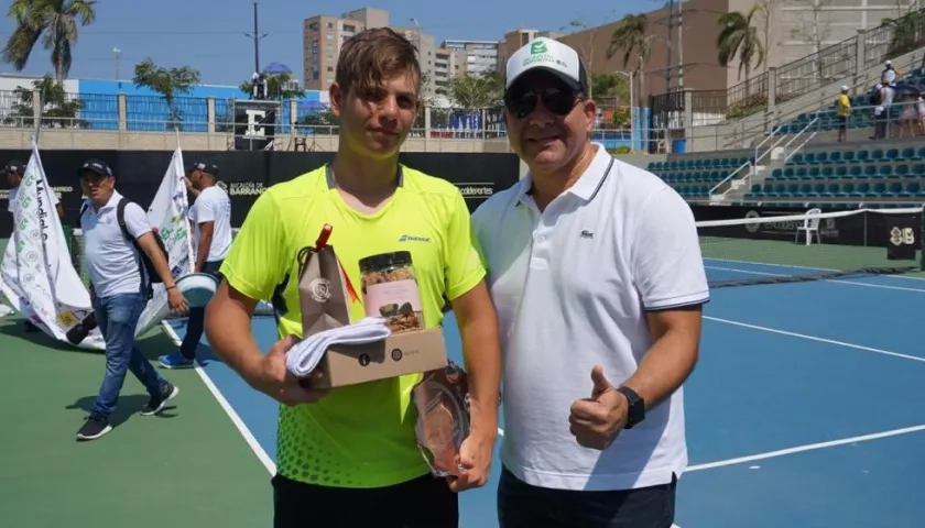 Kevin Chahoud ganó la tercera parada del Mundial Juvenil de Tenis en Barranquilla.