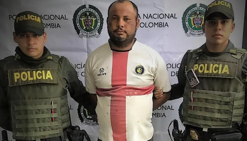 El hombre fue capturado por la Policía.