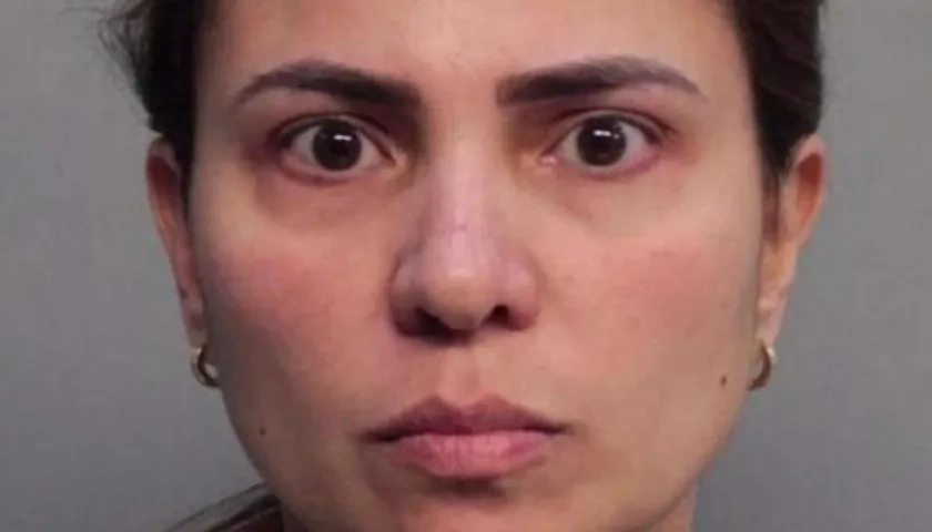 Faride Laura Abuchaibe López.