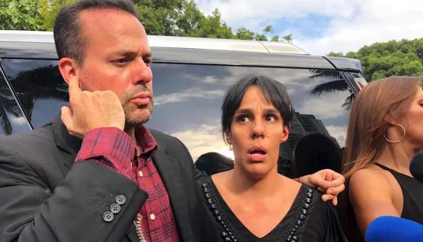 José Joel Sosa y Marysol Sosa, hijos de José José.