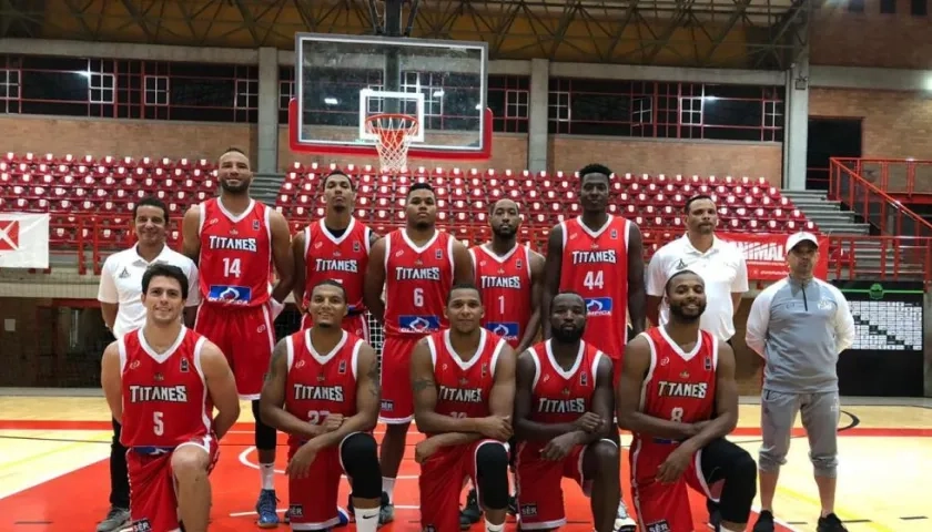Jugadores de Titanes, en Medellín. 