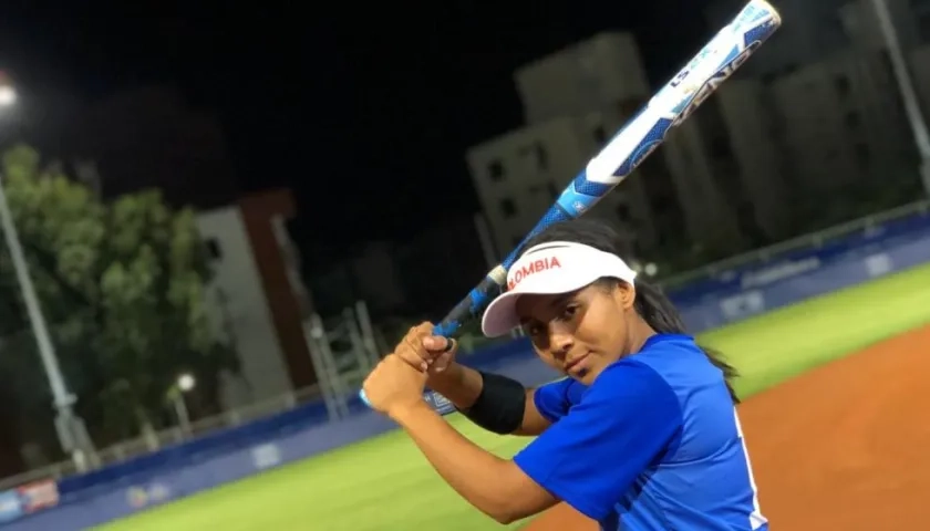 Laura Rubio Ortiz, pelotera de la Selección Colombia de softbol de bola rápida.