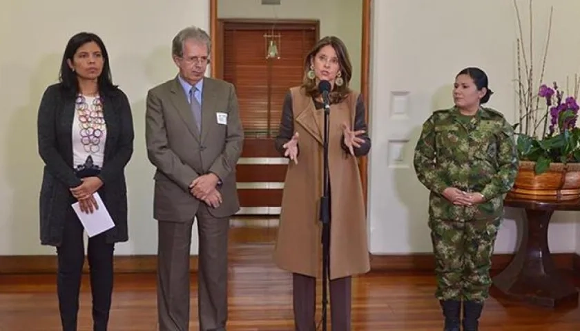La Vicepresidenta Marta Lucía Ramírez, explicando los hechos.