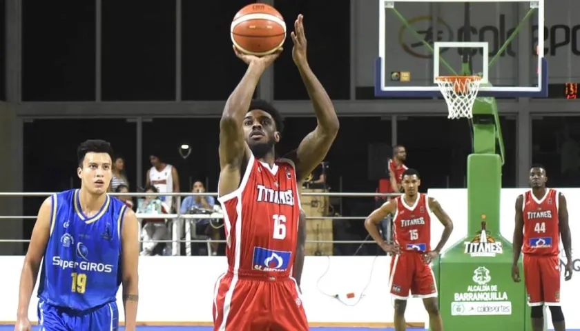 Qiydar Davis debutó de gran forma con Titanes.