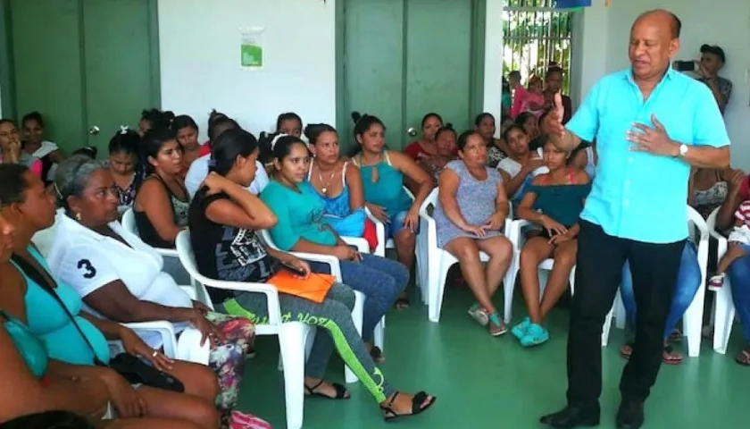 Hernando Manotas Manotas, en plena campaña.