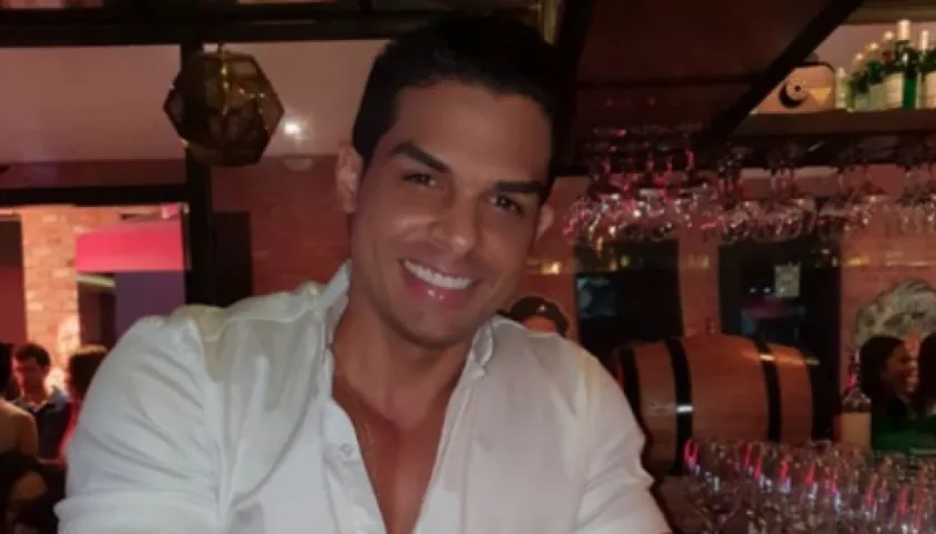 Jonathan Fierro, actor acusado de agresión física.