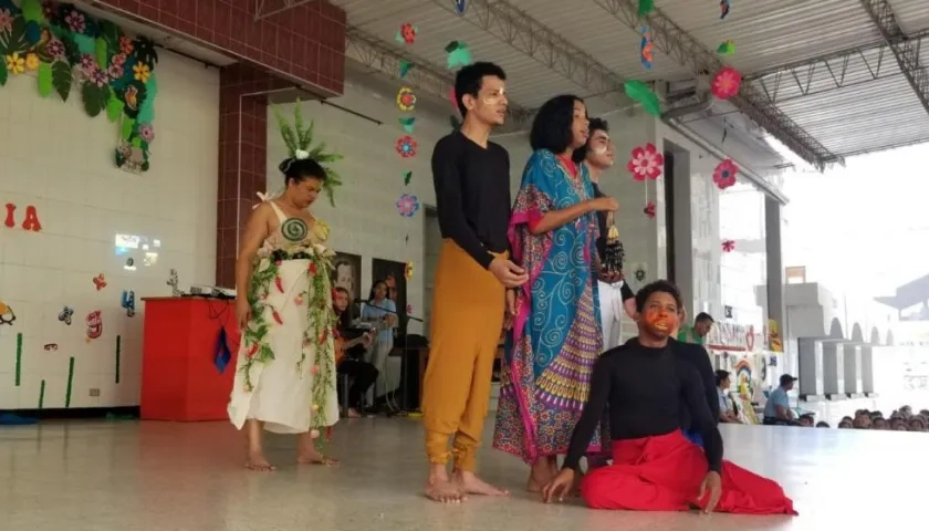 Actores de la obra 'Madre monte'.