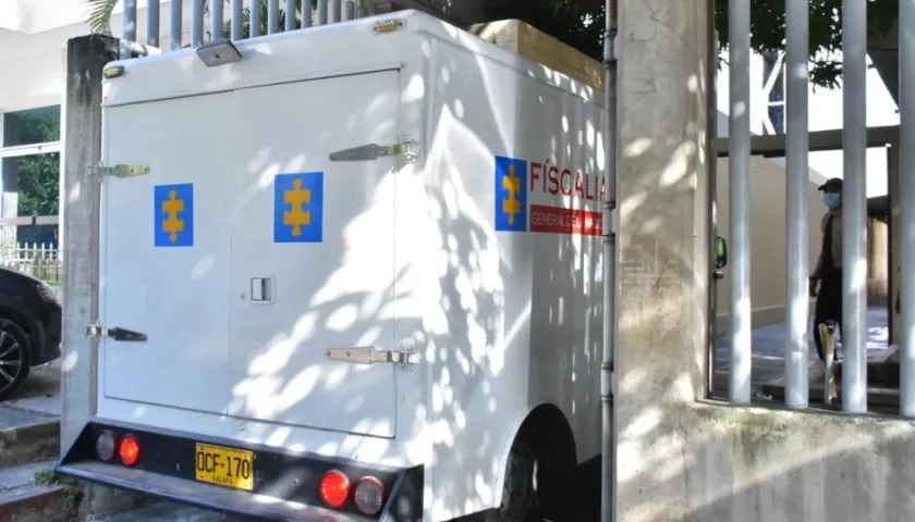 Momento en que llegó el cuerpo a Medicina Legal.