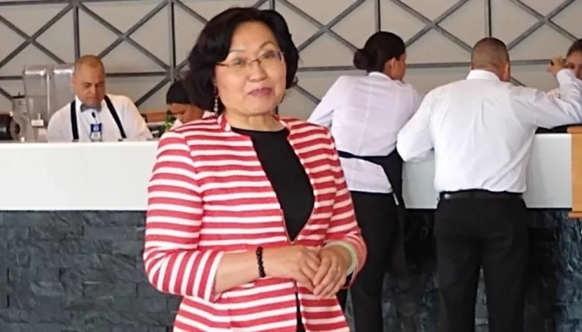 Zhu Xiaoyan, Consejera Cultural de la Embajada China.