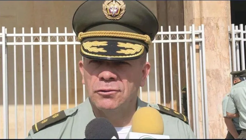 El comandante de la Mebar, general Ricardo Alarcón.