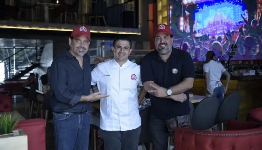 Víctor Ariza González, Carlos Ramírez Zuluaga y Eduardo Uribe.