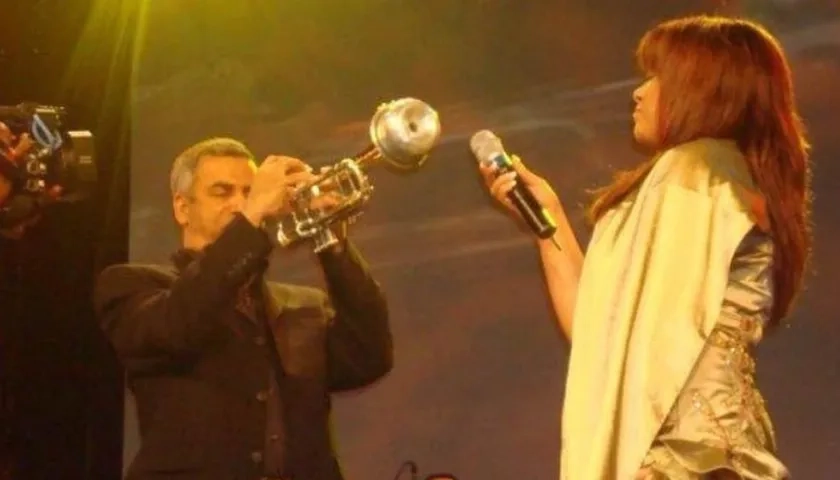 Rafael Quezada, en plena actuación.