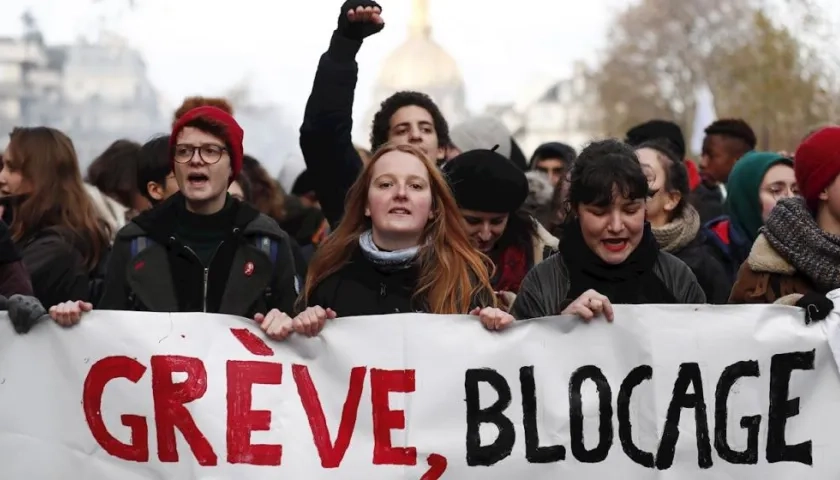 Sindicatos siguen presionando en Francia.