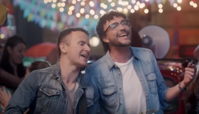 Los cantantes Fonseca y Andrés Cepeda.