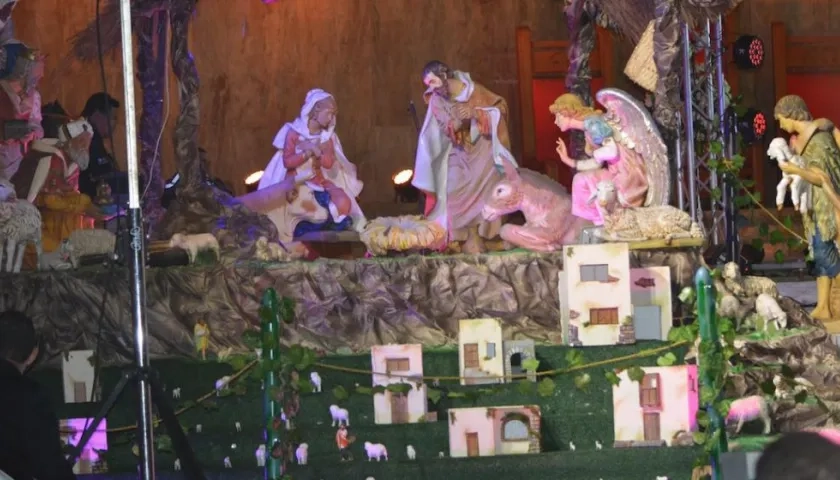 El pesebre que simboliza el nacimiento del Niño Jesús.