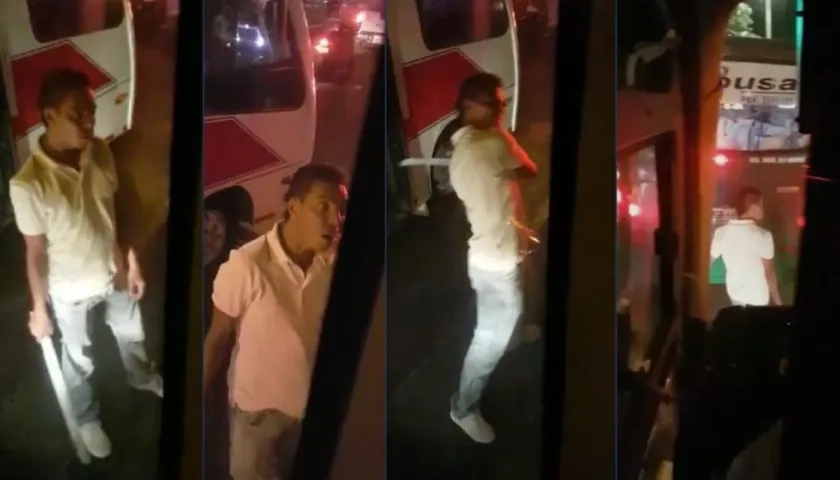 Un mototaxista rompió con un machete el espejo retrovisor del bus de Transmetro.