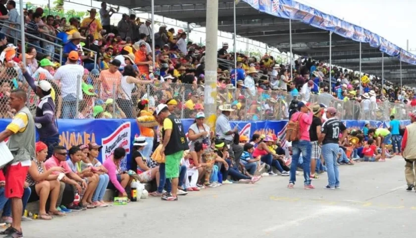 Palco en la Vía 40.