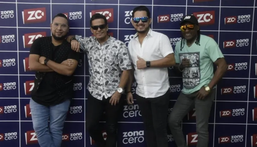 Integrantes del grupo Bananas.