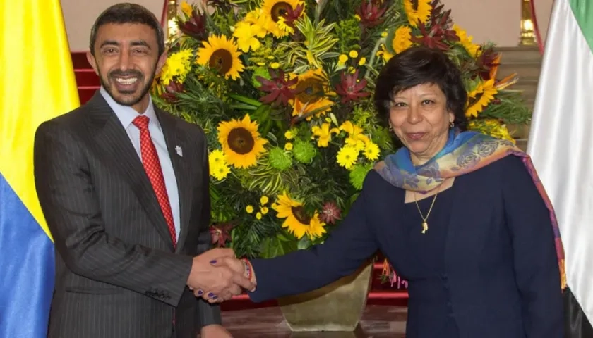  Ministro de Relaciones Exteriores y Cooperación Internacional de los Emiratos Árabes Unidos, el Jeque Abdullah Bin Zayed AlNahyan.  - La Viceministra de Relaciones Exteriores, Luz Stella Jara 