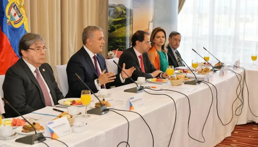 El Presidente Duque se reunió en Santiago de Chile con 23 empresarios de diferentes sectores a quienes presentó las oportunidades de inversión que ofrece Colombia.
