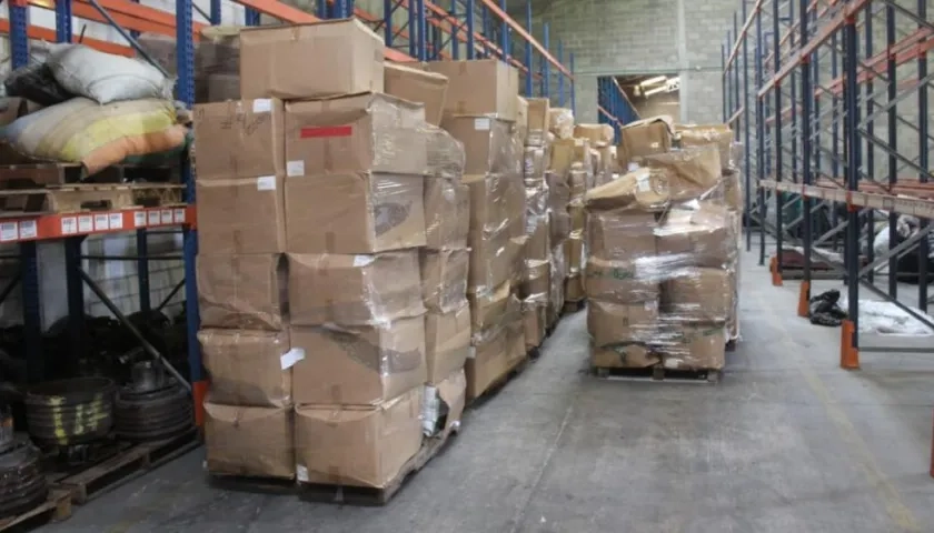 Parqueadero del barrio Simón Bolívar en el que encontraron la mercancía de contrabando.