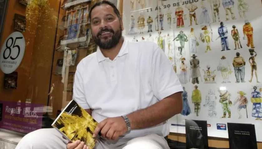 El escritor Nahum Montt.