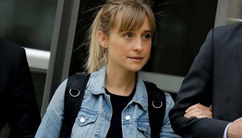Allison Mack, actriz.
