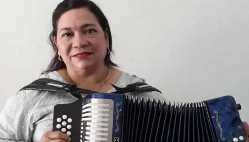 La acordeonera Maribel Cortina.