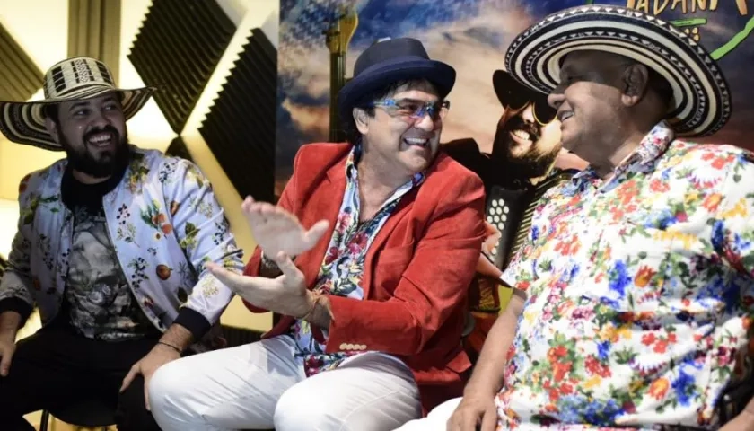 Integrantes del Grupo Santa Sabana: Miche Molina, Juan Kamel Janna y Julio Molina Acero.