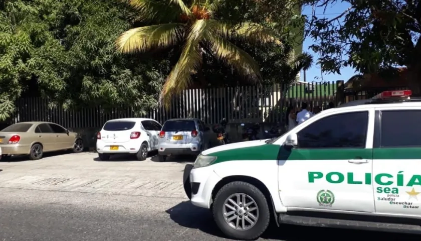 Fachada de Medicina Legal.