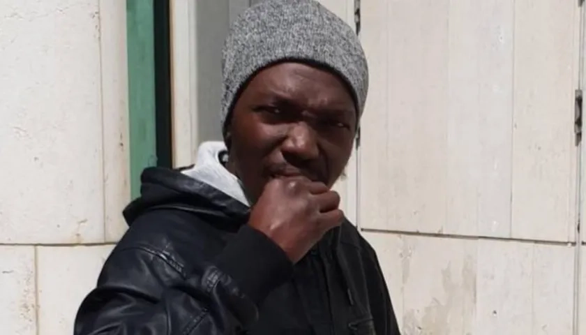 Arthur Liwembe fue capturado cuando hizo la denuncia.