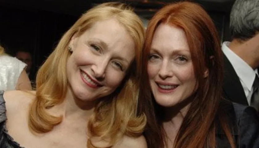 Las actrices estadounidenses Patricia Clarkson y Julianne Moore.