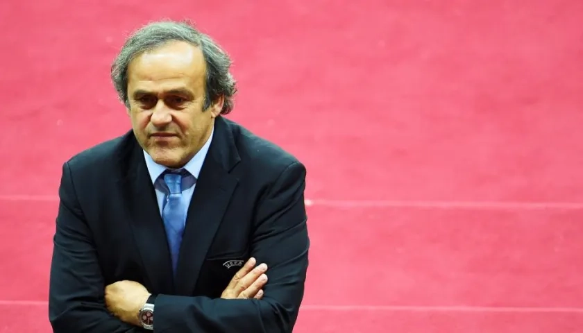 Michel Platini en rueda de prensa en 2015.
