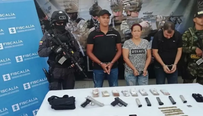 La hija de Giraldo fue capturado junto a otros dos acompañantes. 