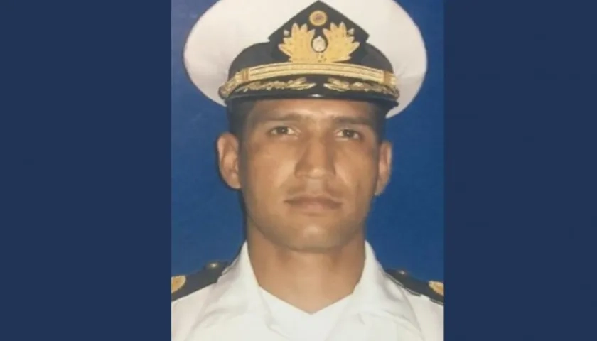 Capitán retirado Rafael Acosta.